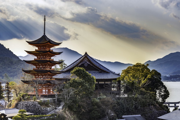 Gdzie jechać na wymarzony miesiąc miodowy? / Japonia