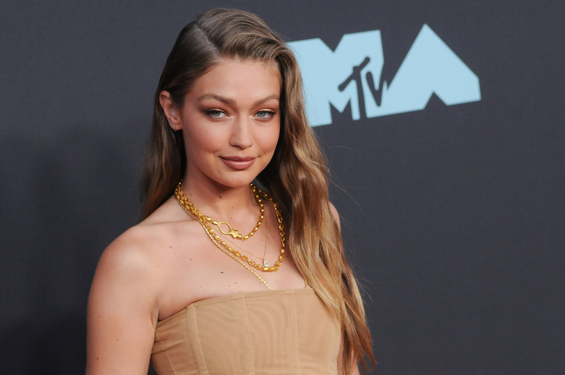 Ulubione perfumy Gigi Hadid kupicie teraz 20% taniej!