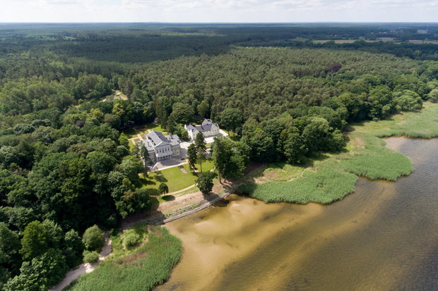 Pałac Manowce.