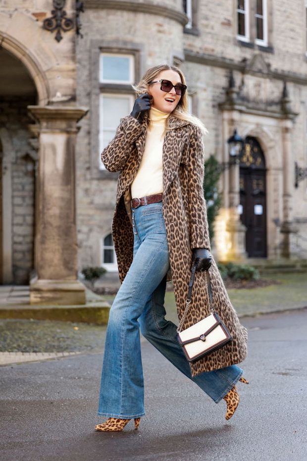Lilly zu Sayn-Wittgenstein-Berleburg Street Style Shooting In Bueckeburg