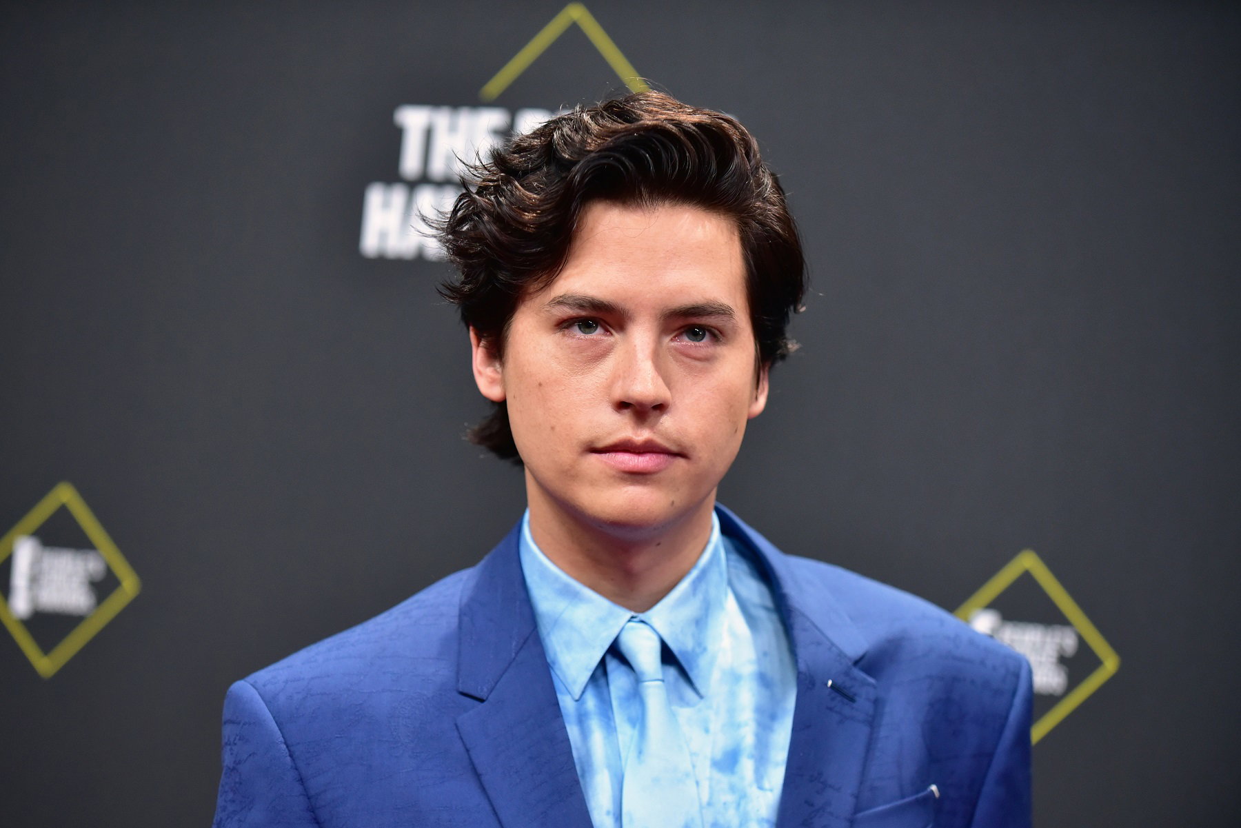 Cole Sprouse został aresztowany podczas protestu Black Lives Matter w Santa Monica!