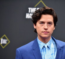 Cole Sprouse został aresztowany podczas protestu Black Lives Matter w Santa Monica!