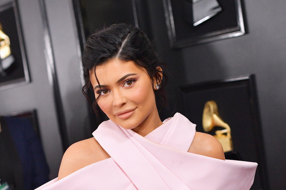 „Forbes” opublikował ranking najlepiej zarabiających gwiazd. Na szczycie Kylie Jenner. Tym razem nie zawyżyła swoich dochodów?