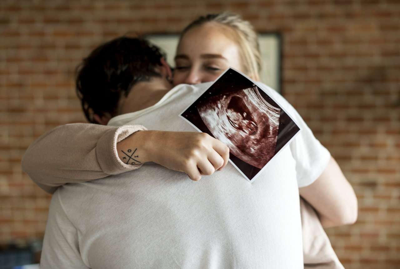 Ciąża skraca życie kobiety o kilka lat? Naukowcy nie mają wątpliwości