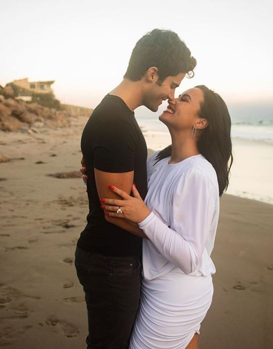 Demi Lovato i Max Ehrich zaręczyli się!