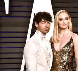 Sophie Turner i Joe Jonas zostali rodzicami. Znamy płeć i imię dziecka