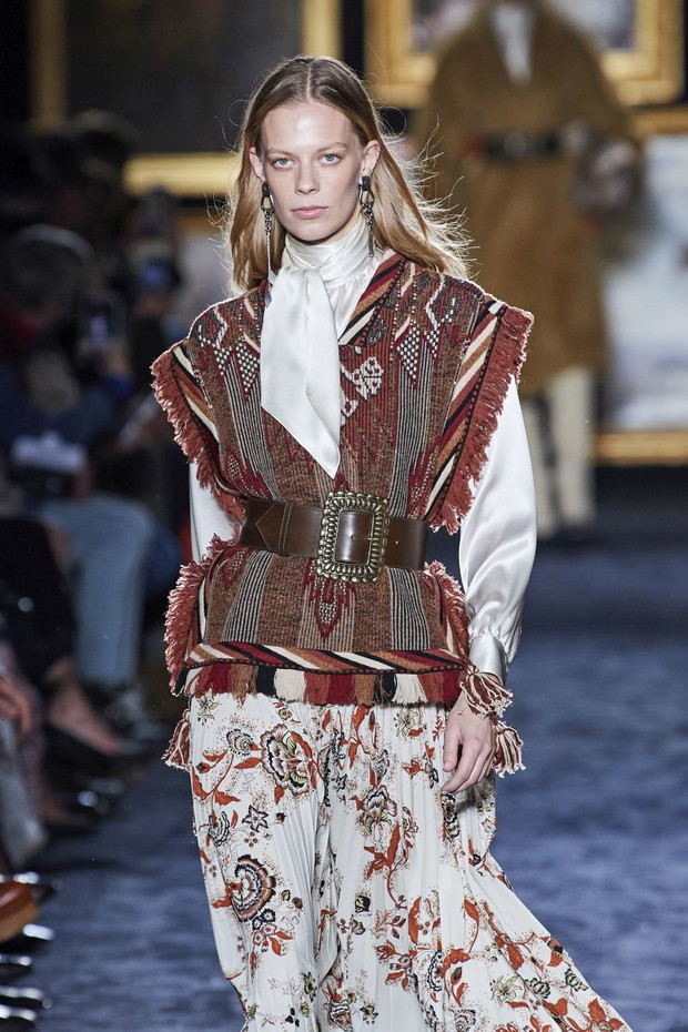 Trendy jesień-zima 2020/21: Boho chic / Etro