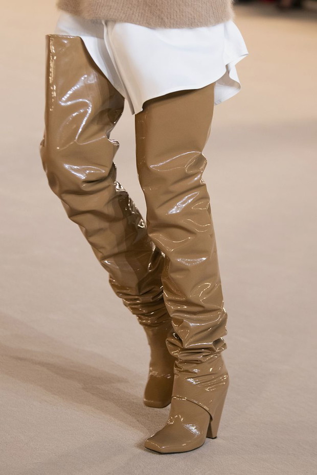 Trendy jesień-zima 2020/21: Kozaki z wysoką marszczoną cholewą / Balmain