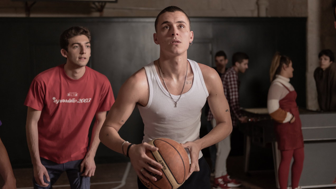 seriale-hiszpanskie-na-netflix-to-nie-tylko-dom-z-papieru-i-szkola-dla-elity-co-jeszcze-warto-obejrzec1-88d792d