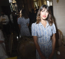 Jeanne Damas jest w ciąży! Słynna francuska it-girl, którą pamiętacie z kampanii Reserved o tym, że spodziewa się dziecka poinformowała na Instagramie
