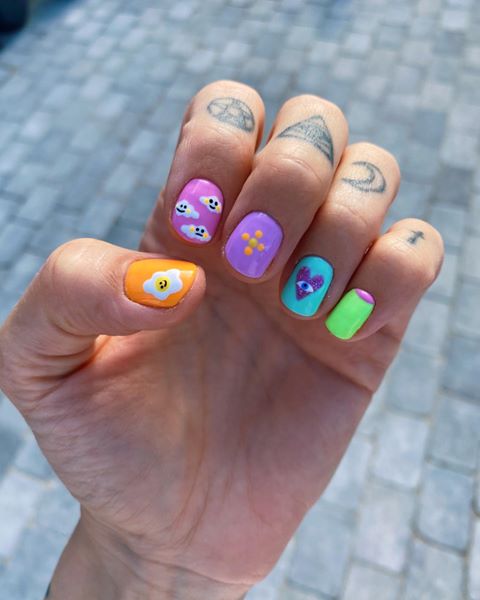 Mismatched Nail – najpiękniejsze inspiracje z Instagramu