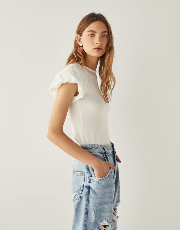 Romantyczna biała bluzka, Bershka, 19,90 zł