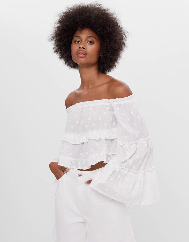 Romantyczna biała bluzka, Bershka, 89,90 zł
