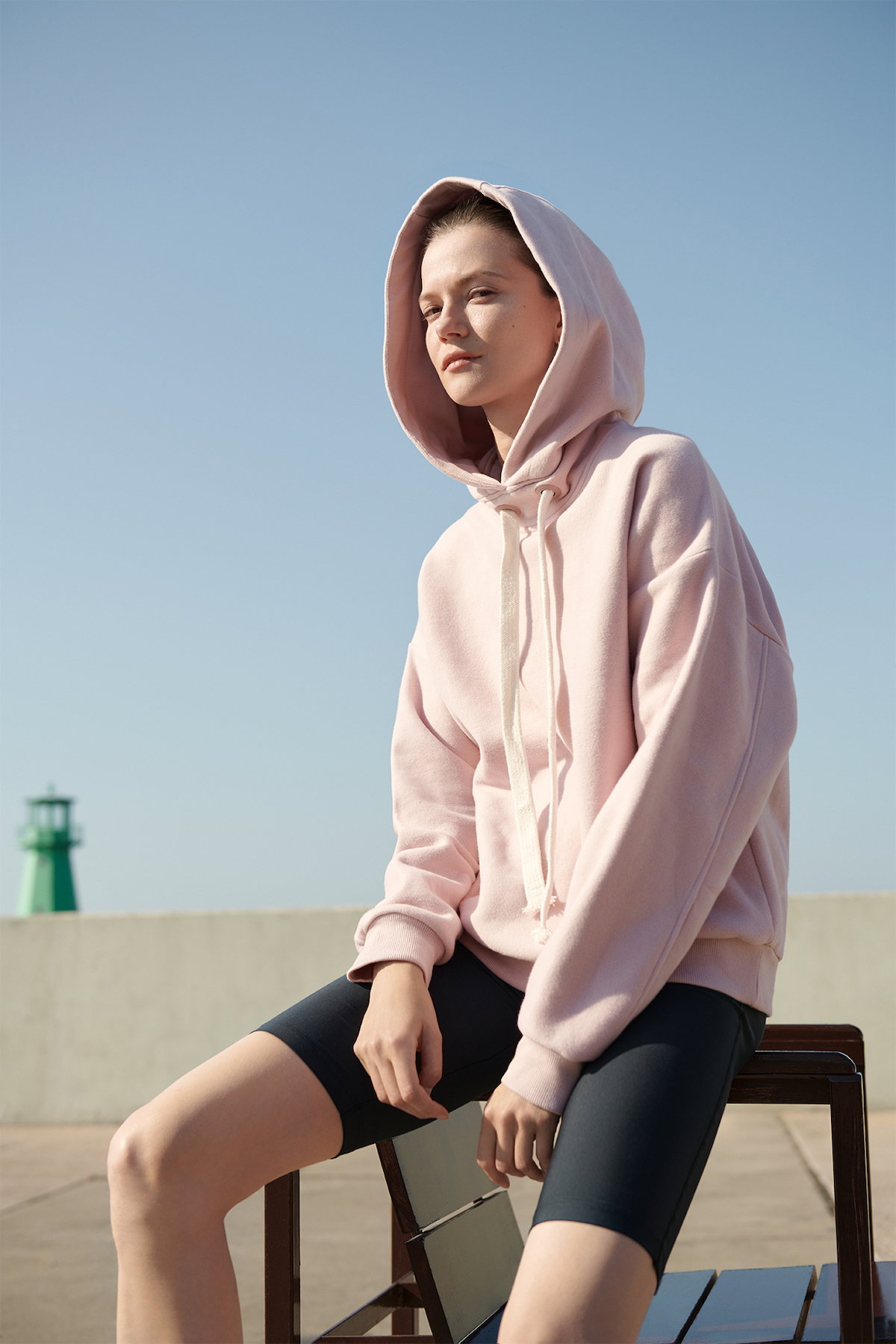 Już jest pierwsza w historii sportowa kolekcja Reserved Athleisure! Znajdziecie w niej rewelacyjne bluzy i parki!