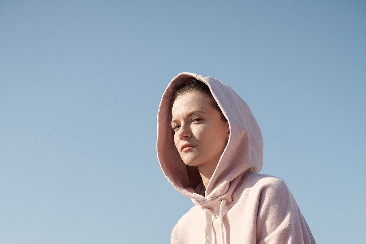 Już jest pierwsza w historii sportowa kolekcja Reserved Athleisure! Znajdziecie w niej rewelacyjne bluzy i parki!