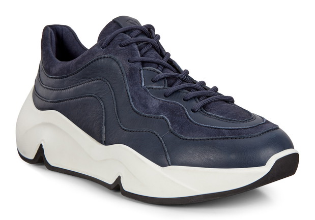 Chunky sneakers marki Ecco – modne sneakersy na jesień 2020.