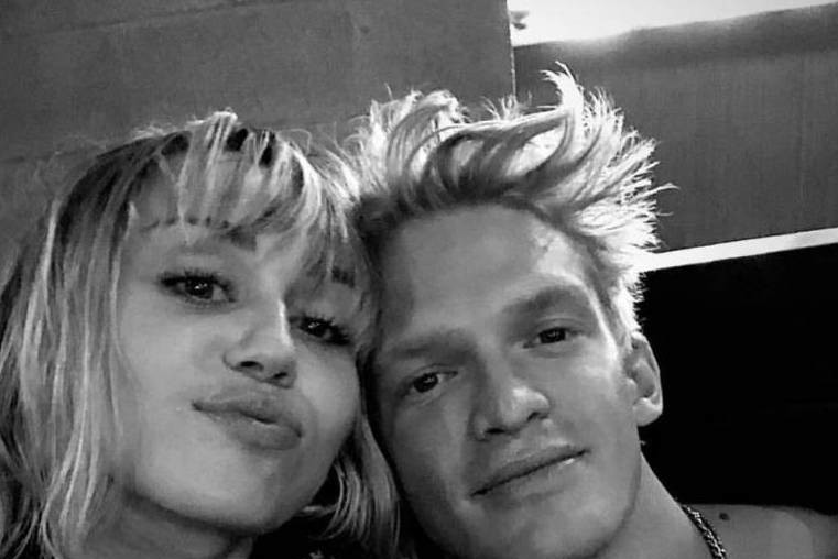 Miley Cyrus i Cody Simpson rozstali się!