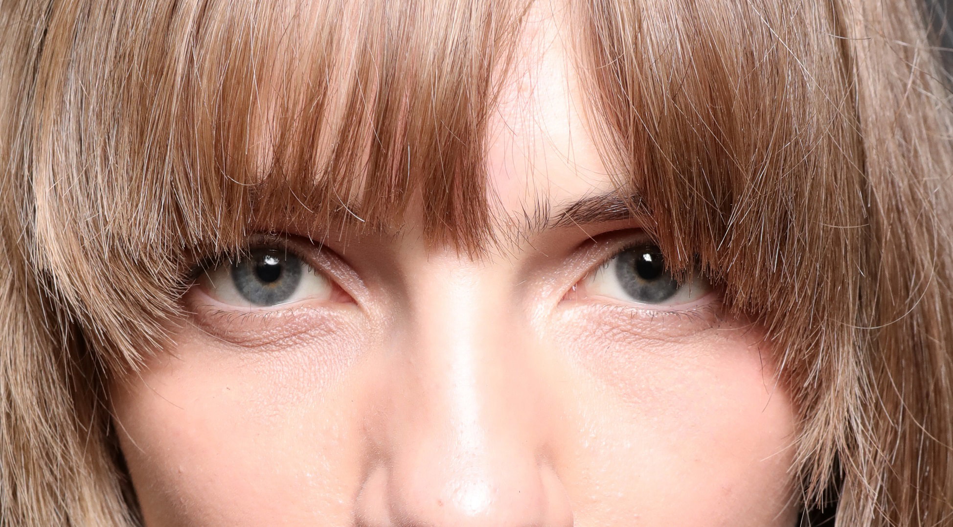 N°21 - Backstage - Milan Fashion Week - Spring / Summer 2022