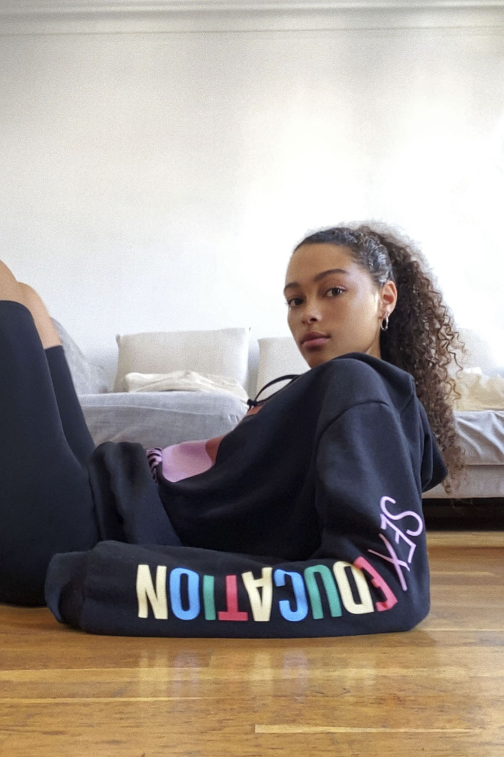 Kolekcja Pull&Bear inspirowana serialem „Sex Education”