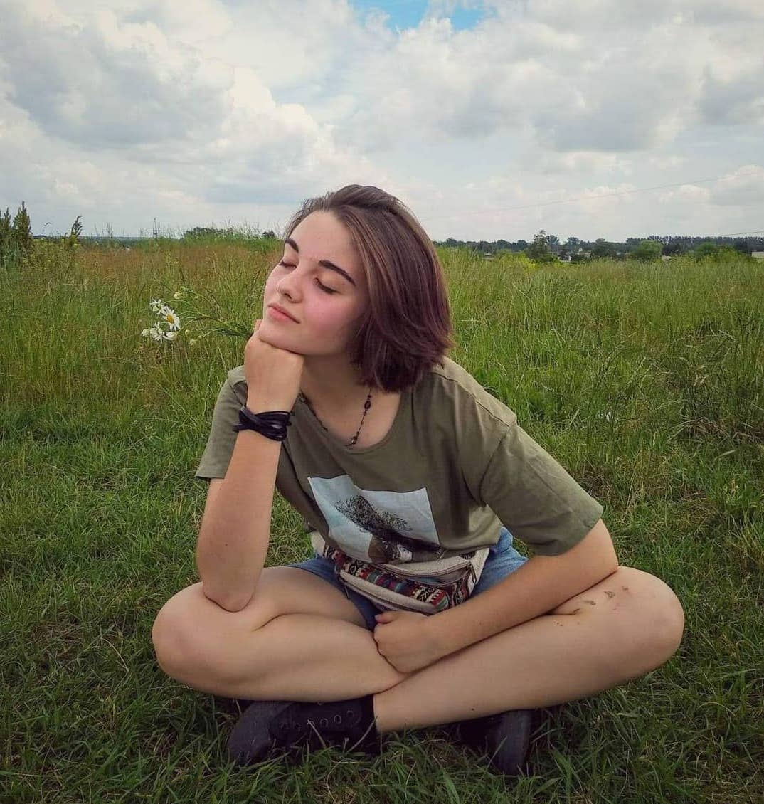 Siostra Julii Wieniawy została aktorką! Alicja Wieniawa dołączyła do serialu „Przyjaciółki”. Kogo zagra?