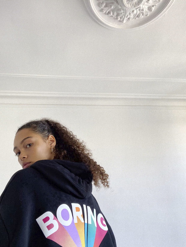 Kolekcja Pull&Bear inspirowana serialem „Sex Education”