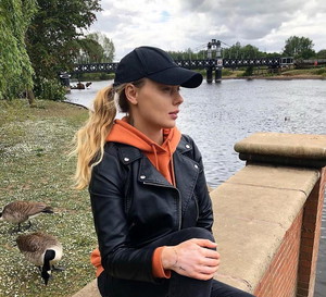 Gwiazda „Top Model” właśnie się zaręczyła! „Powiedziałam tak” – napisała na Instagramie i pochwaliła się pierścionkiem