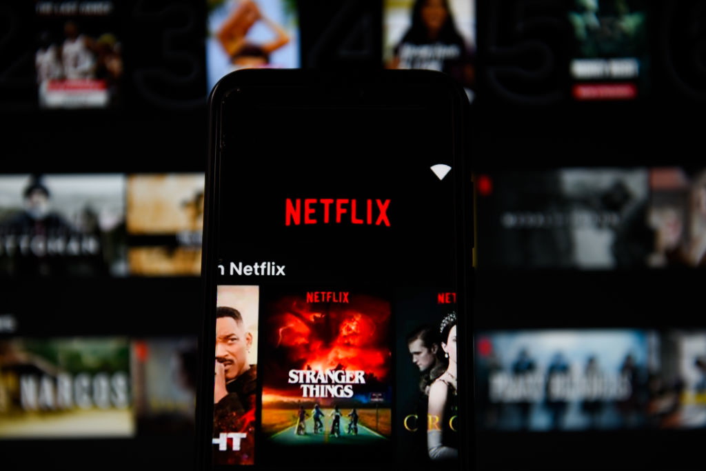 Netflix udostępnił za darmo swoje najpopularniejsze seriale, filmy i programy. Tego jeszcze nie było!