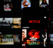 Netflix udostępnił za darmo swoje najpopularniejsze seriale, filmy i programy. Tego jeszcze nie było!