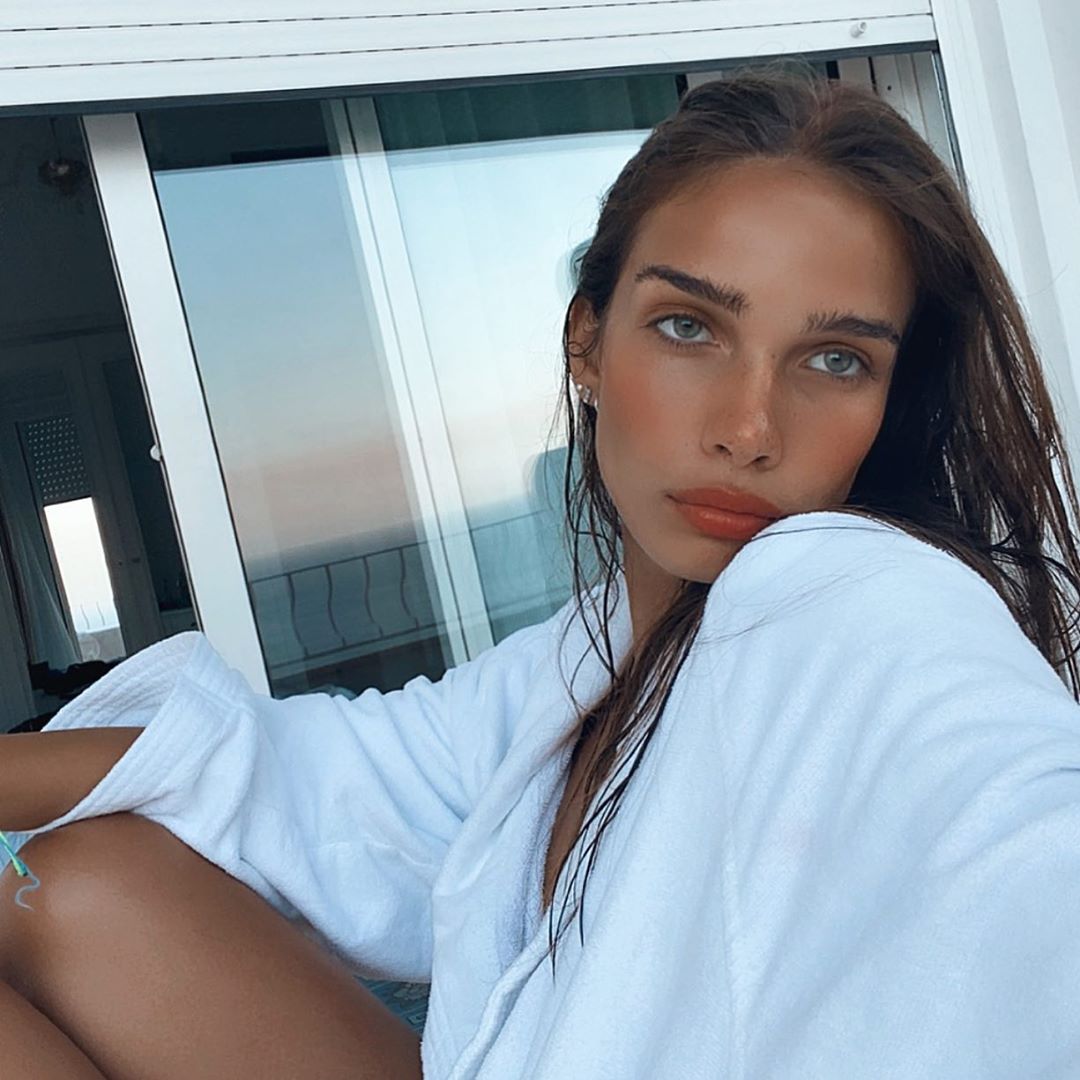 Trendy 2020: Fluffy brows to najmodniejsze brwi w tym sezonie! Ich stylizacja zajmie Ci chwilę