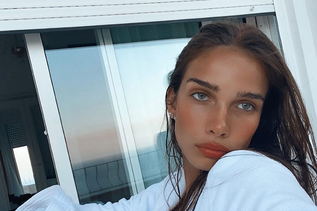 Trendy 2020: Fluffy brows to najmodniejsze brwi w tym sezonie! Ich stylizacja zajmie Ci chwilę
