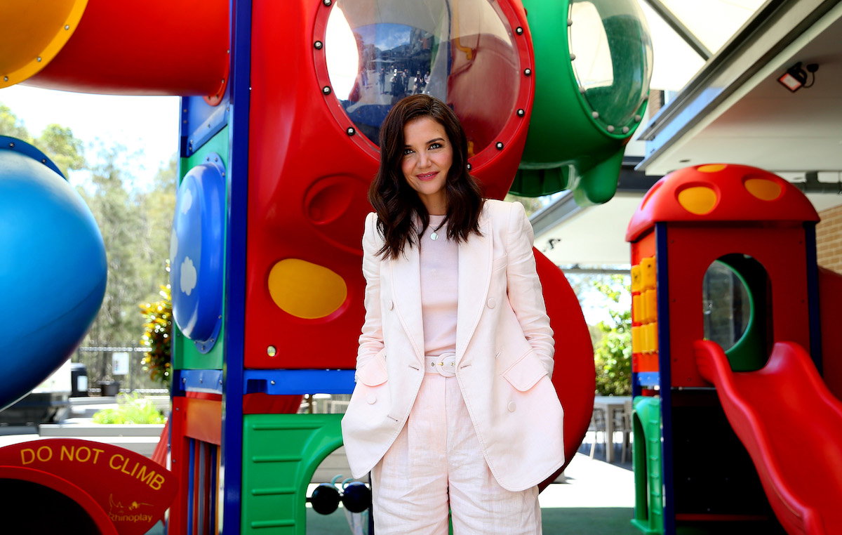 Trendy 2020: Gwarantujemy, że pokochacie stylizacyjny trik Katie Holmes. Wszystko co potrzebne już macie w swojej szafie