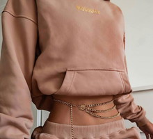 Moda 2020: Bluzy i dresowe spodnie, w których mogłybyśmy chodzić non stop. W sam raz na jesienne lenistwo