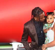 Kylie Jenner i Travis Scott wrócili do siebie! Fani podejrzewają, że para spodziewa się drugiego dziecka
