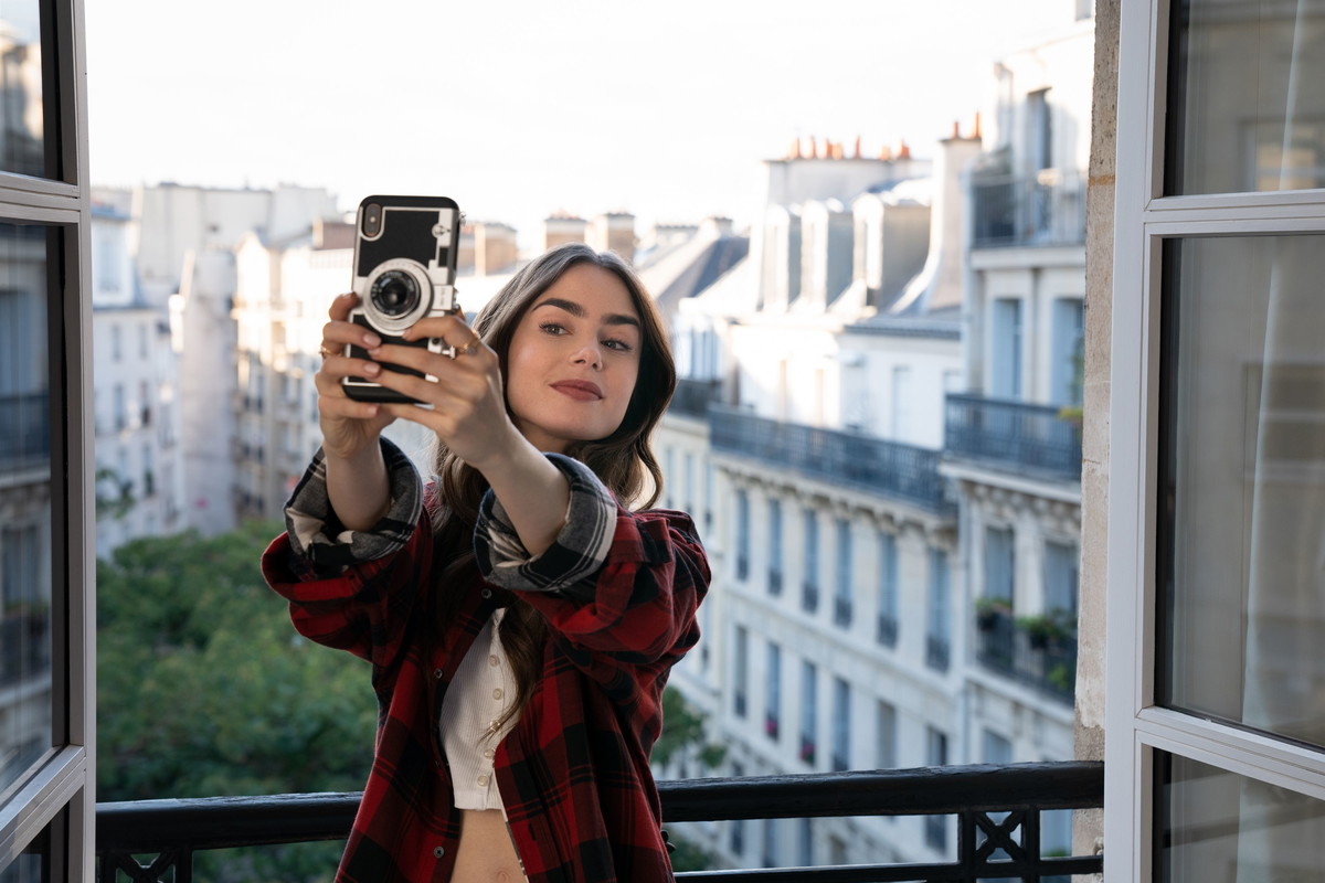 Emily in Paris - case na telefon