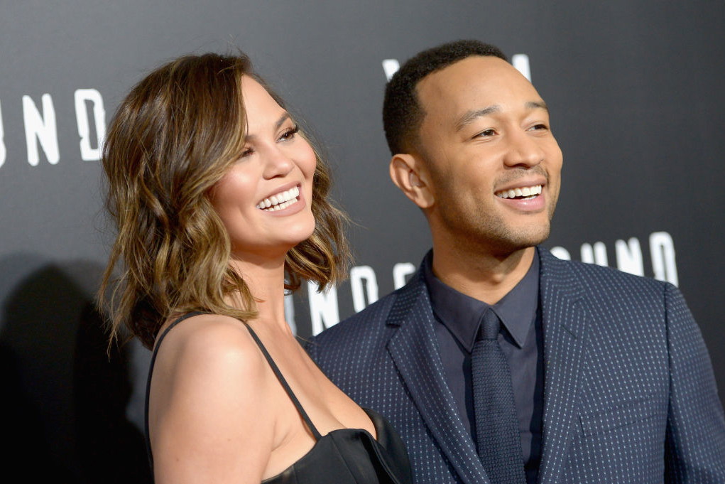 John Legend zadedykował Chrissy Teigen wzruszający występ. Żona muzyka niedawno straciła dziecko