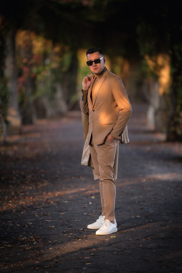 Influencer Lukebook w sesji dla miasta Wrocław #modanawroclaw