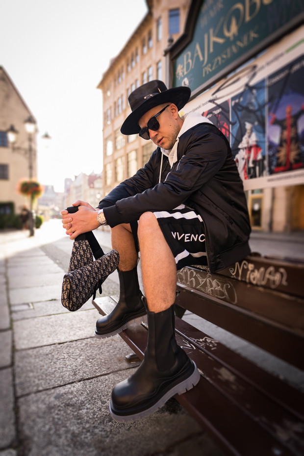 Influencer Lukebook w sesji dla miasta Wrocław #modanawroclaw