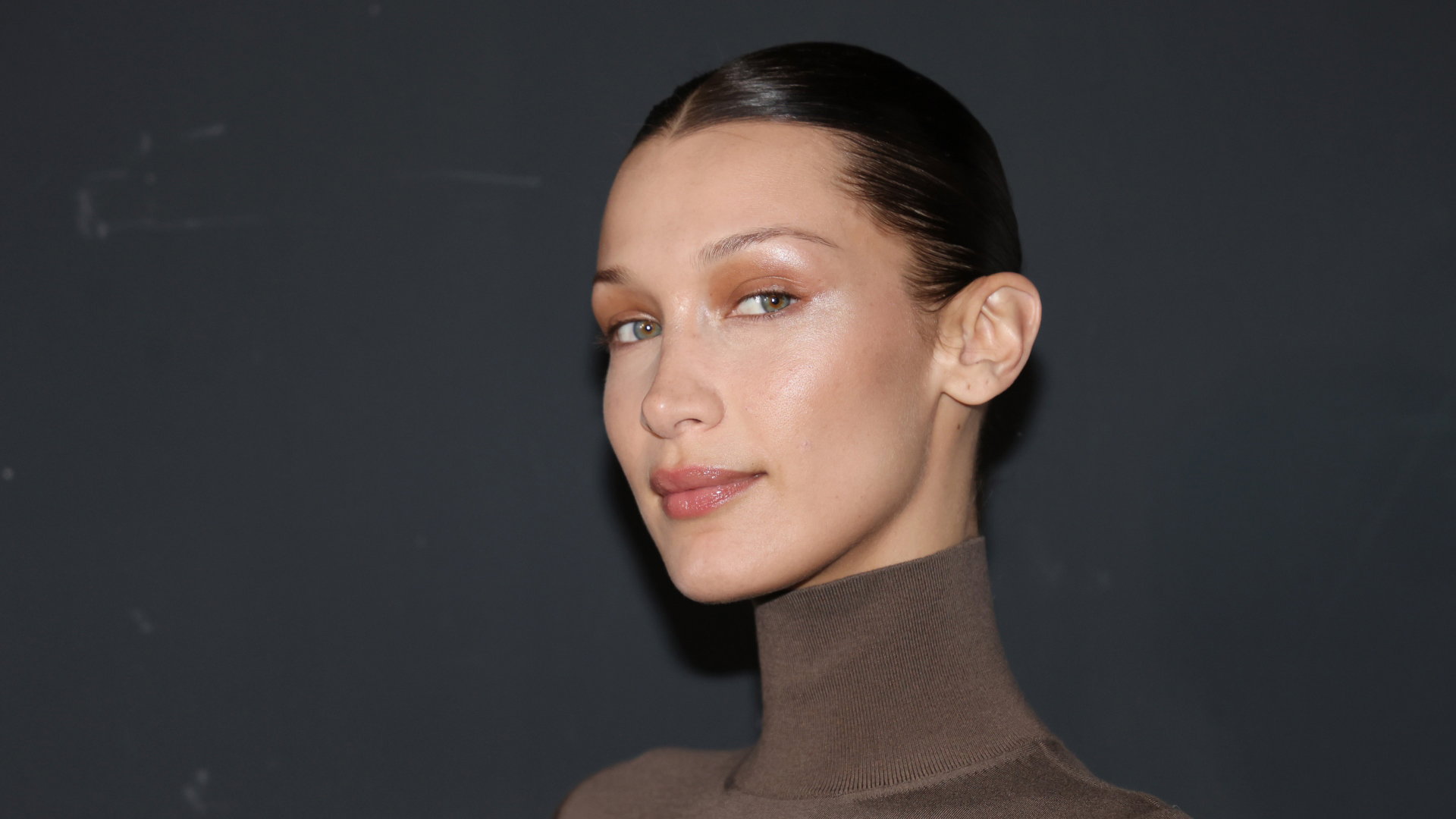 bella-hadid1-57d1ba1