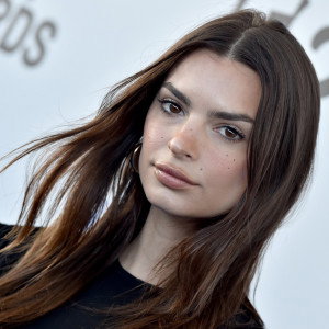 Emily Ratajkowski urodziła!