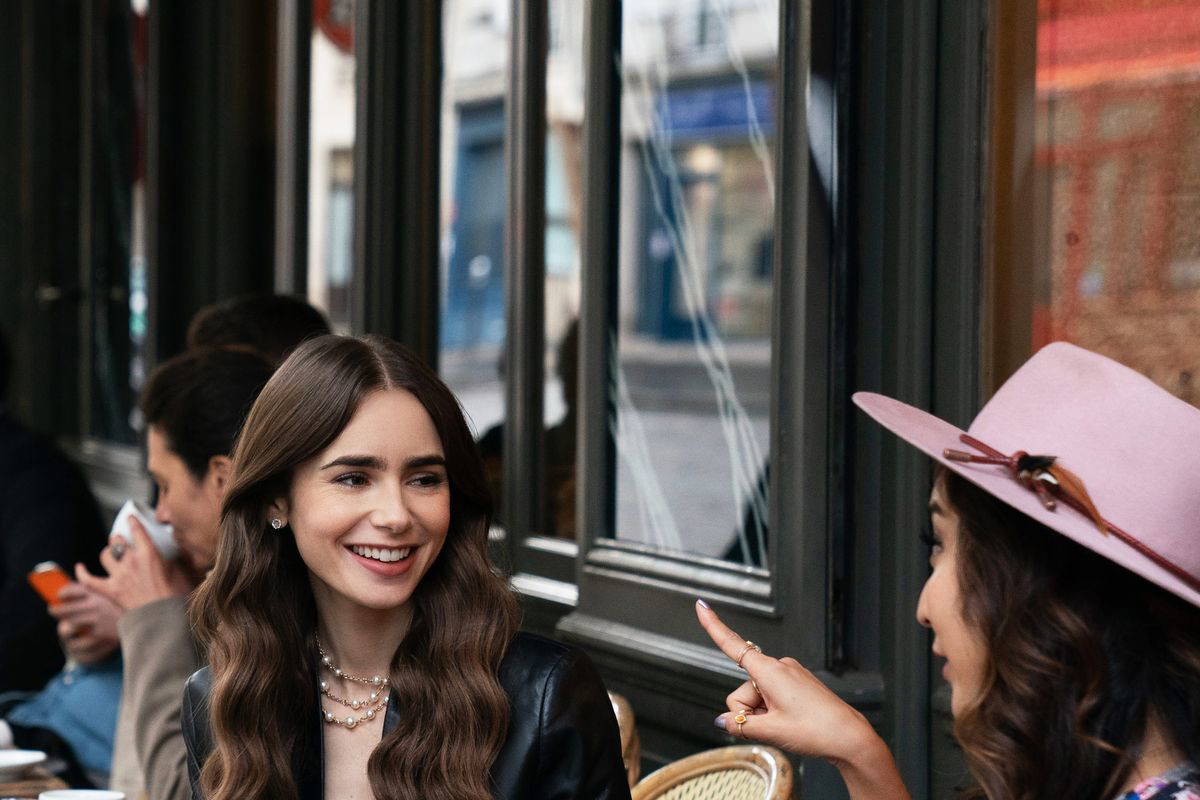 „Emily w Paryżu”: Lily Collins odpowiedziała na krytykę serialu. „To zniechęcające” – wyznała