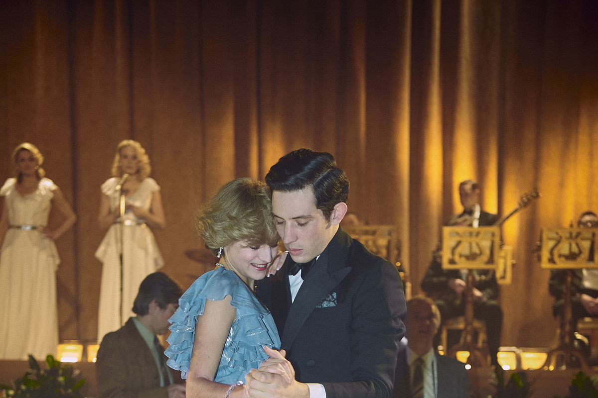 Emma Corrin i Josh O'Connor, czyli księżna Diana i książę Karol w 4. sezonie „The Crown”