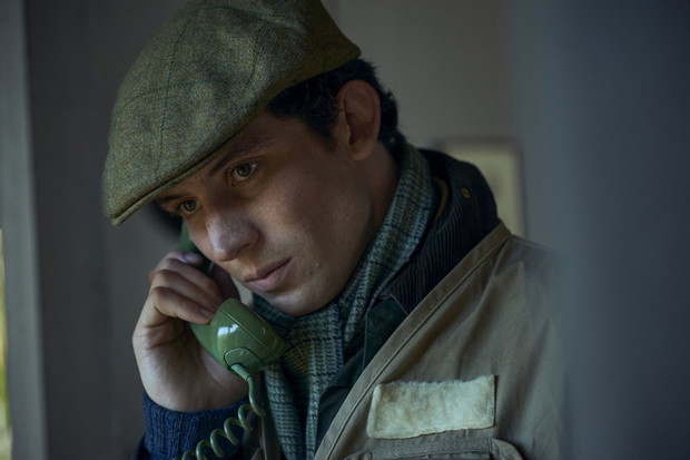 Josh O'Connor, czyli serialowy książę Karol w 4. sezonie „The Crown”