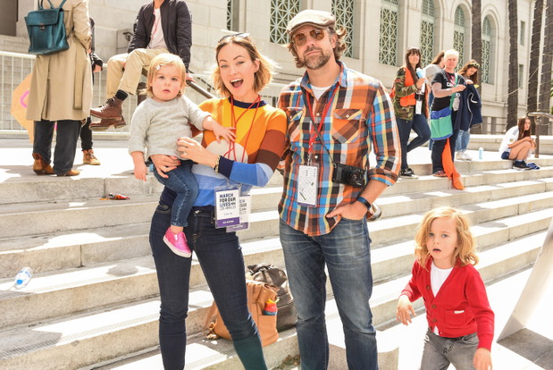 Olivia Wilde, Jason Sudeikis z dziećmi Otisem Sudeikis i Daisy Sudeikis w 2018 roku