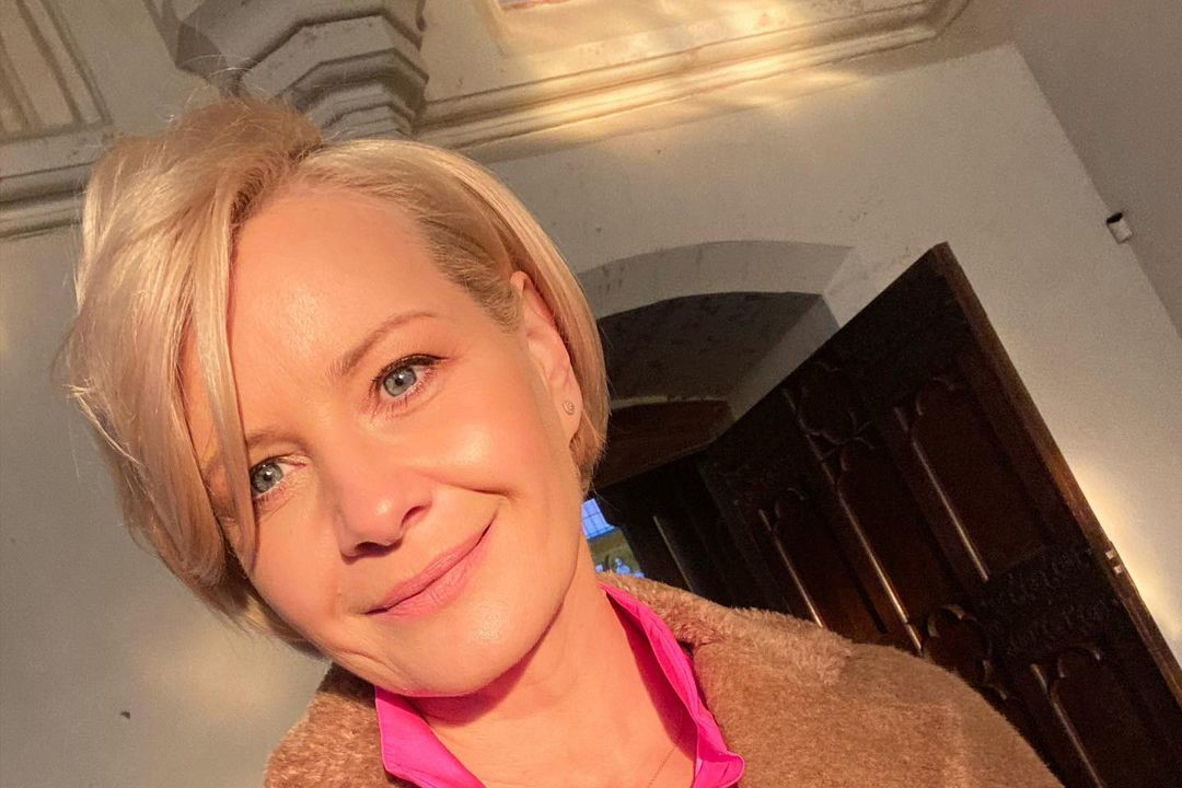 Małgorzata Kożuchowska postawiła na botki z CCC, które nigdy nie wyjdą z mody! Dobrała do nich klasyczny płaszcz polskiej marki