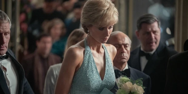 Elizabeth Debicki jako Diana