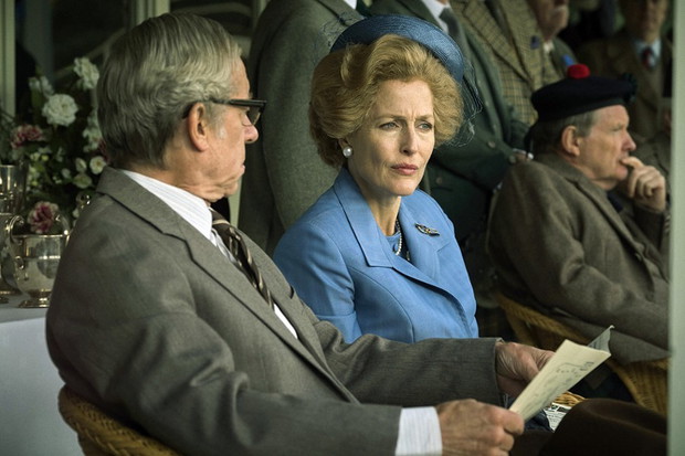Znacie go z roli Sherlocka Holmesa, teraz zobaczymy go w 5. sezonie „The Crown”. Wiemy, kogo zagra!