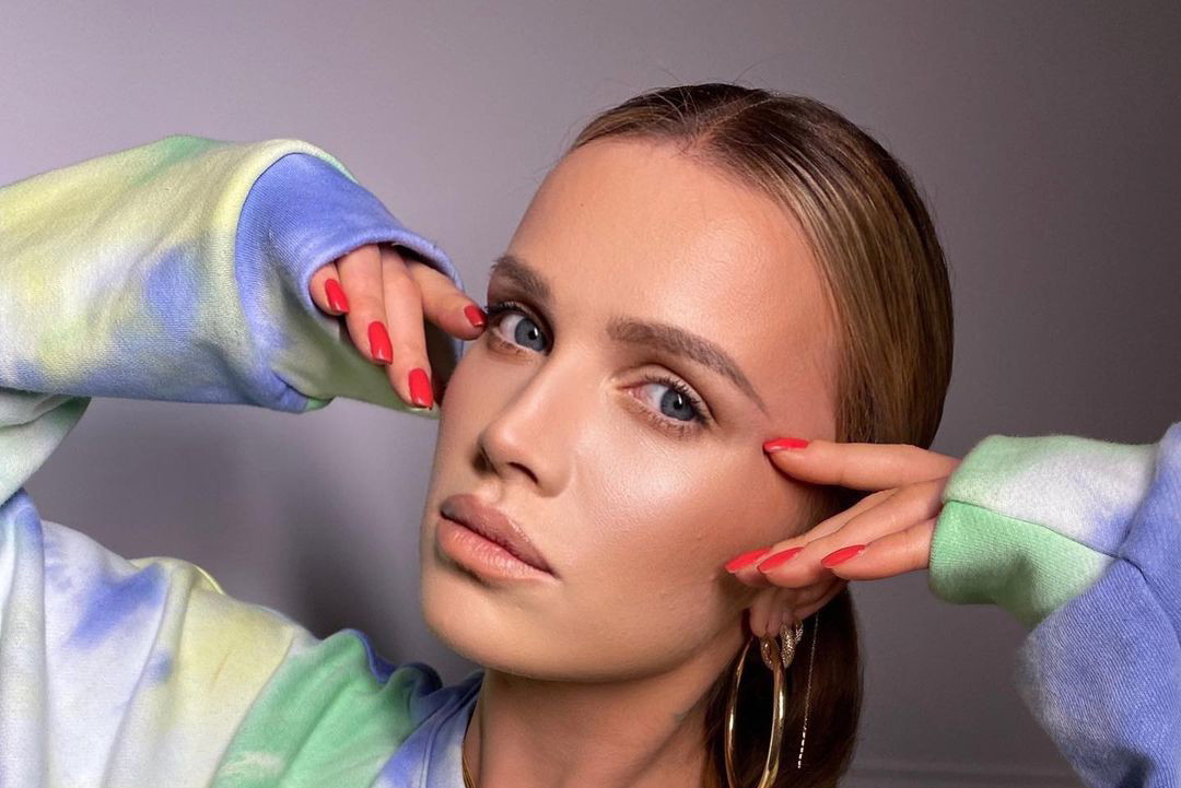 Kolejna zagraniczna gwiazda postawiła na projekt Maffashion! Tym razem ubrania z metką Eppram założyła modelka Victoria's Secret