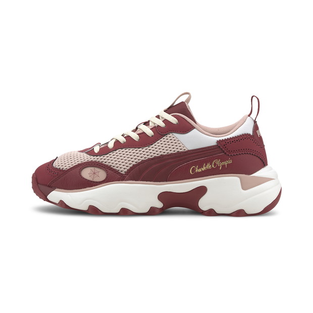 Druga kolekcja PUMA x Charlotte Olympia inspirowana cyrkiem i akrobatkami.