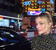Ten olejek do włosów to już legenda! Używają go gwiazdy, na czele z Brie Larson i Margot Robbie. Co potrafi?