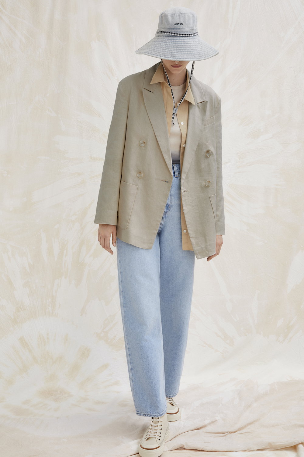 Kampania Levi's Loose Fit na wiosnę-lato 2021